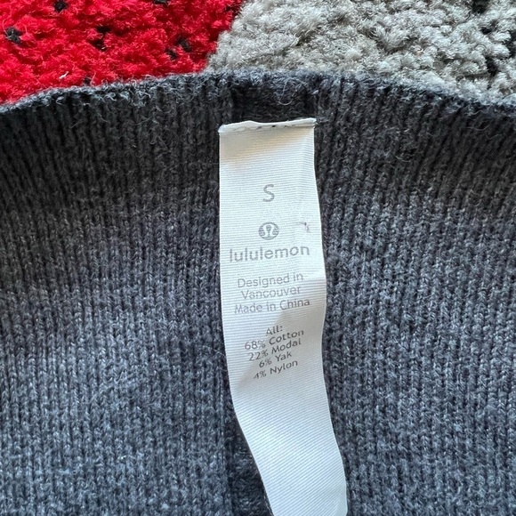 Lululemon Athletica Still Lotus Wrap Reversible Gray Cardigan - Picture 3 of 6